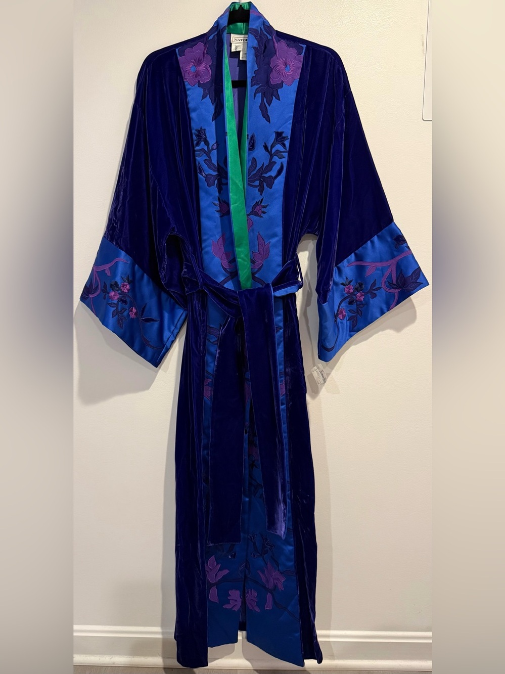 NEW Natori Purple Blue Velvet Kimono Long Robe Floral Embroidered Sz S Vintage